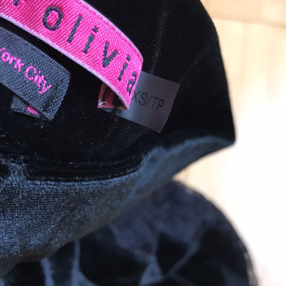 Alice + Olivia Black Velvet & Lace Leggings XS - Picture 3 of 7